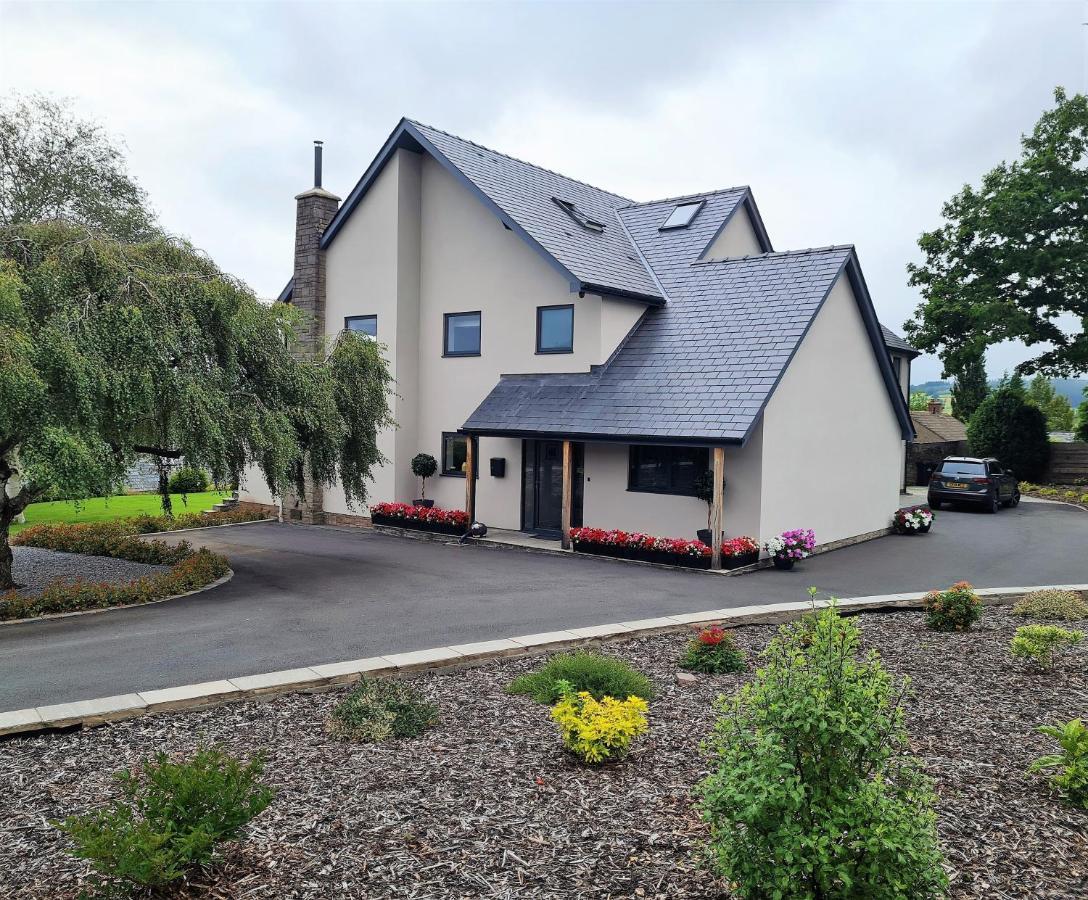 Camden Lodge B&B And Cottage Brecon Eksteriør bilde