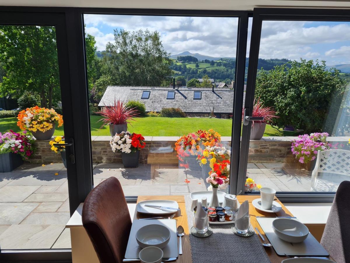 Camden Lodge B&B And Cottage Brecon Eksteriør bilde